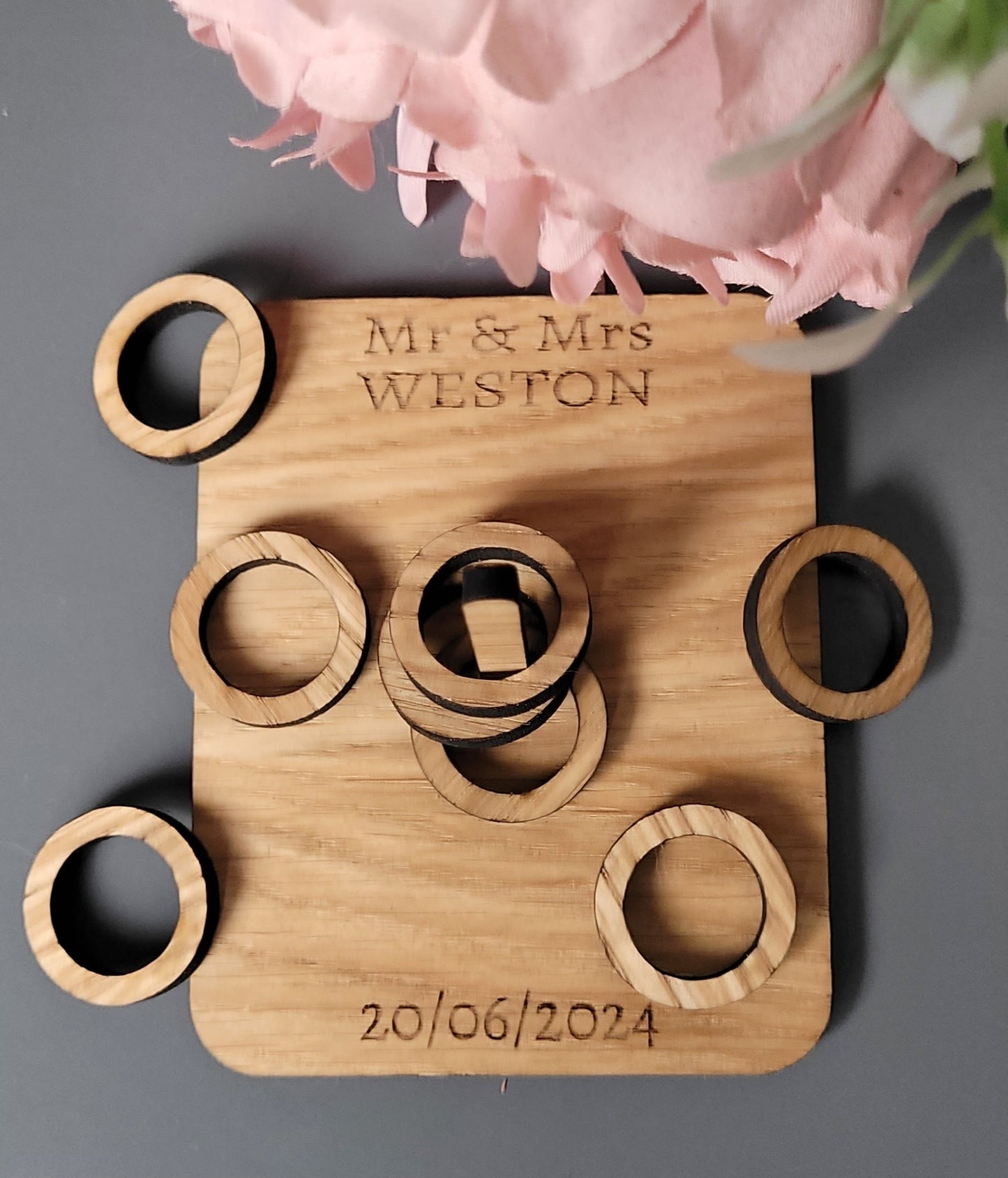 Personalised Oak Veneer Wedding Games – Hearts & Crosses + Ring Toss in Organza Bags