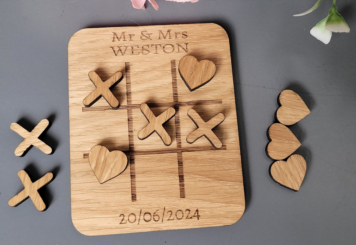 Personalised Oak Veneer Wedding Games – Hearts & Crosses + Ring Toss in Organza Bags