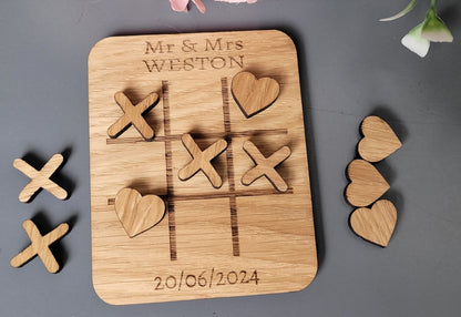 Personalised Oak Veneer Wedding Games – Hearts & Crosses + Ring Toss in Organza Bags